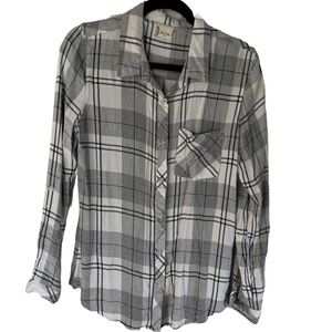 Altar'd State Long-Sleeve Plaid Grey and White Shirt Button-Down with Pocket EUC